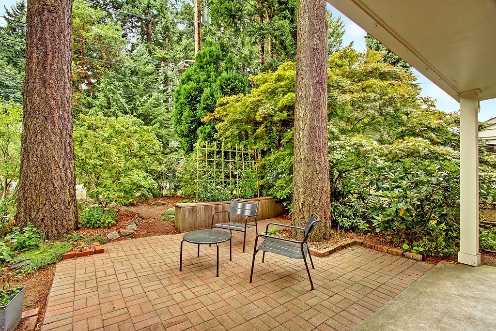 Property Photo:  12622 10th Ave NE  WA 98125 