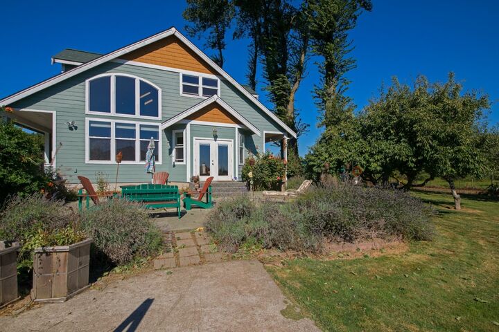 Property Photo: 5766 Lake Terrell Rd WA 98248