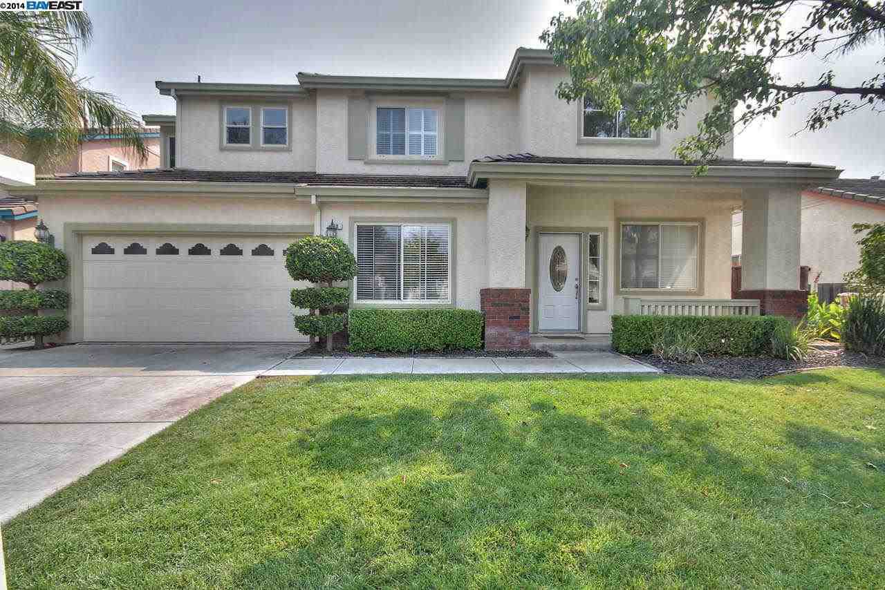 Property Photo:  828 Hollowbrook Dr  CA 94513-6123 