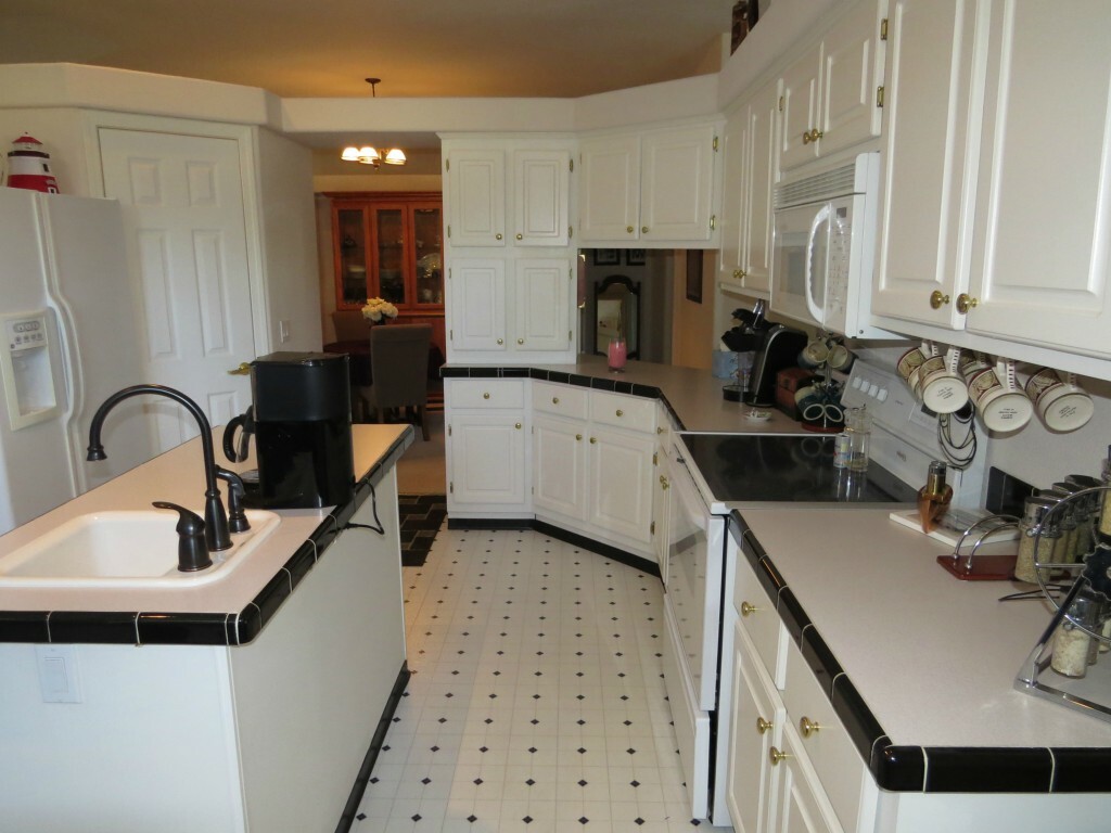 Property Photo:  121 SE Cabana Ave  WA 98584 