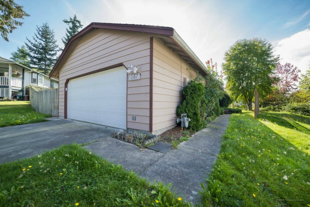 Property Photo: 3982 Roma Ct WA 98226