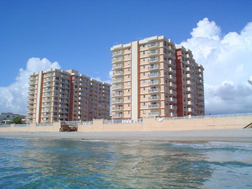 Property Photo: 4511 S Ocean Boulevard 1004 FL 33487