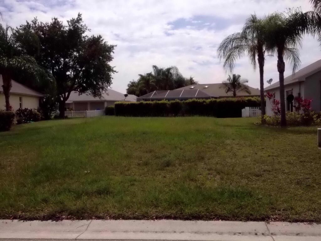 Property Photo:  8217 Maidencane Place  FL 34952 