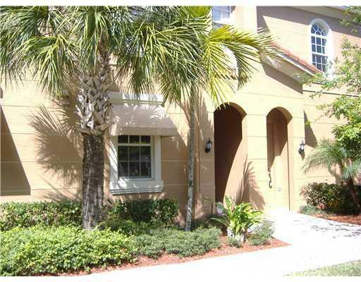 Property Photo: 4851 Bonsai Circle 101 FL 33418