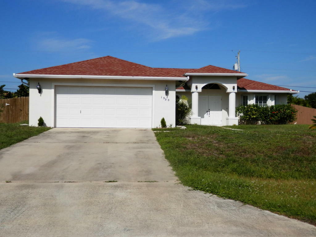 Property Photo:  1950 SW Beard Street  FL 34953 