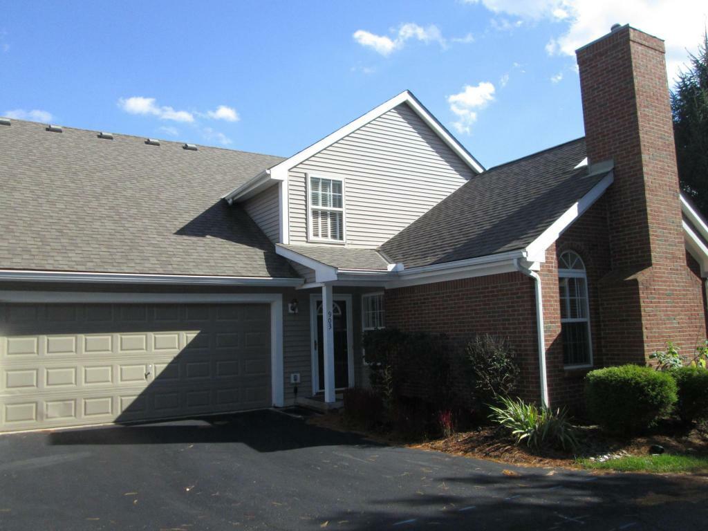 Property Photo: 903 Shelbourne Place OH 43055