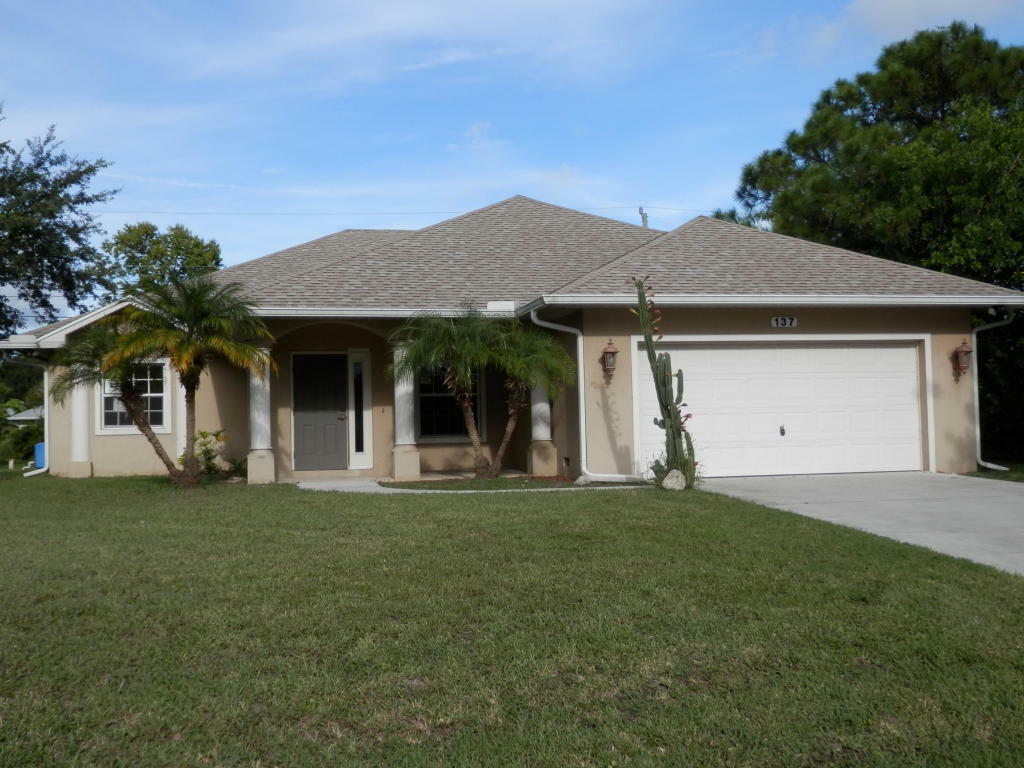 Property Photo:  137 SW Sea Lion Road  FL 34953 