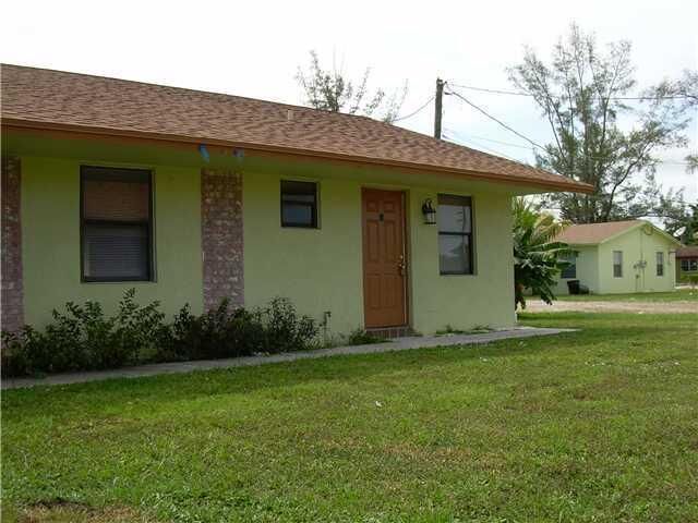Property Photo:  4611 Coconut Road  FL 33461 