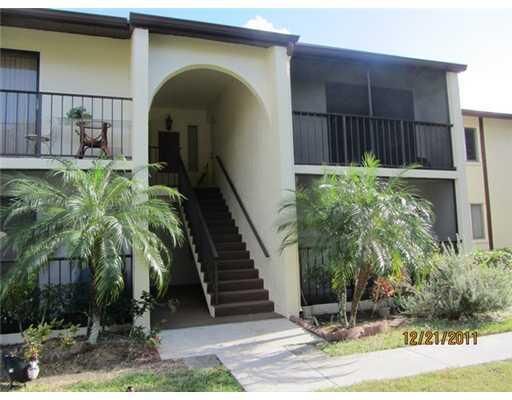Property Photo:  4987 Sable Pine Circle B2  FL 33417 