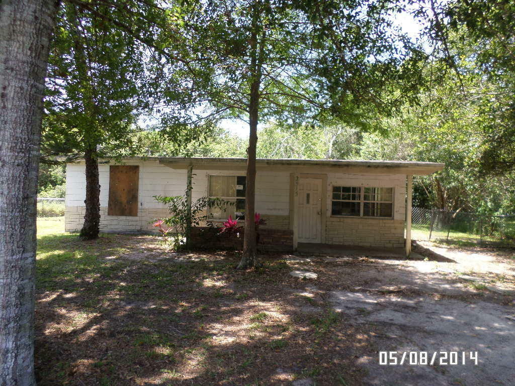 Property Photo:  2513 Rolyat Street  FL 34947 