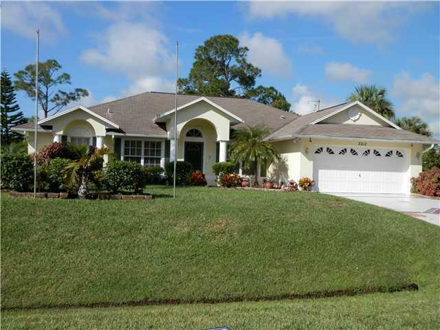 Property Photo:  2212 SW Natema Road  FL 34953 