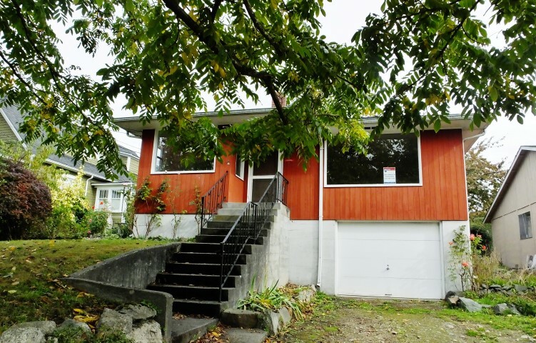 Property Photo:  515 Ave C  WA 98290 