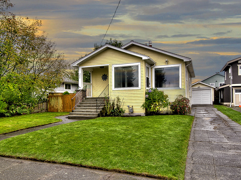 Property Photo:  3427 38th Ave SW  WA 98126 