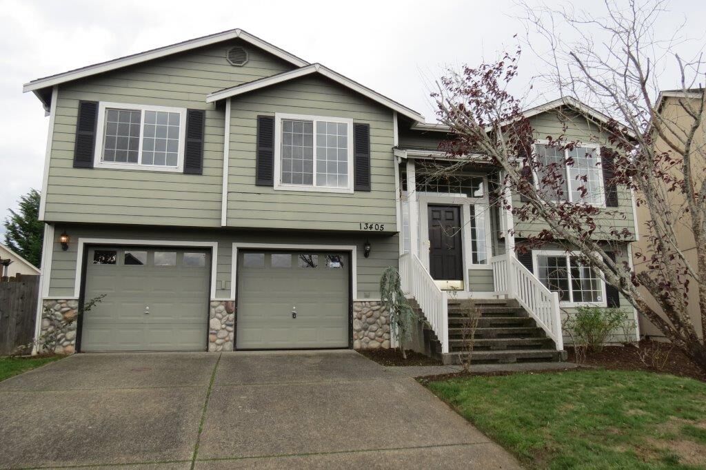 Property Photo:  13405 68th Av Ct E  WA 98373 