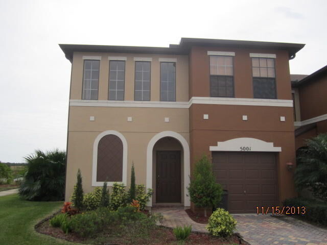 Property Photo:  5001 NW Coventry Circle  FL 34986 