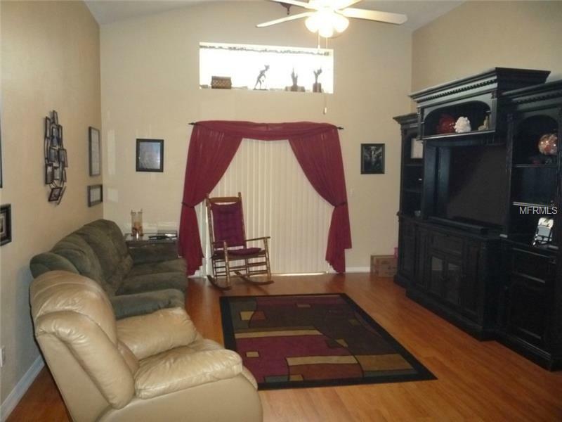 Property Photo:  4122 Forest Island Drive  FL 32826 