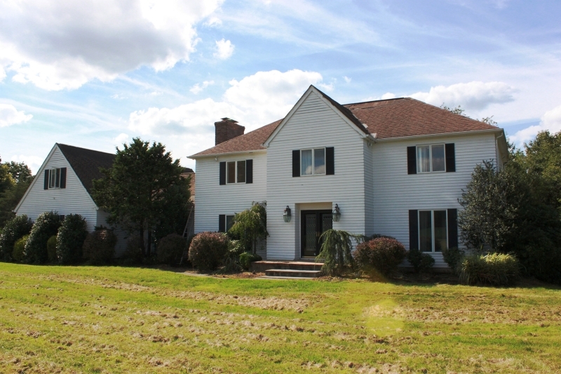 Property Photo:  1 Lightfield Rd  NJ 08889 