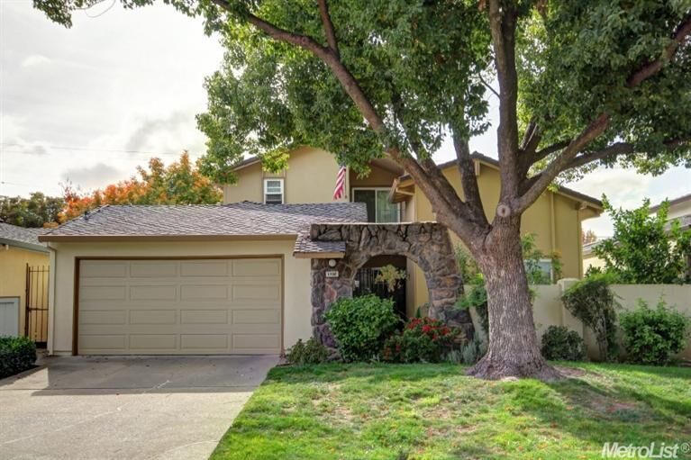 Property Photo: 1160 Rosa Del Rio Way CA 95822