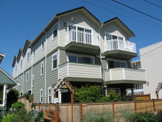 Property Photo:  2717 60th Ave SW D  WA 98116 