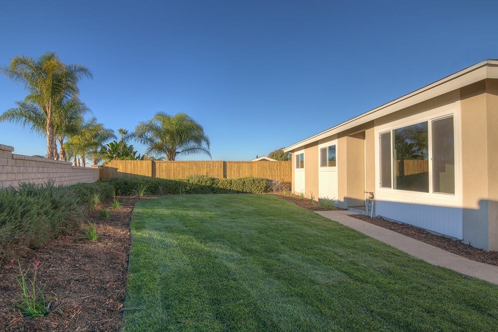 Property Photo: 949 Piraeus Street CA 92024