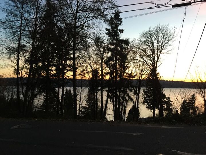 Property Photo:  8246 W Mercer Way  WA 98040 