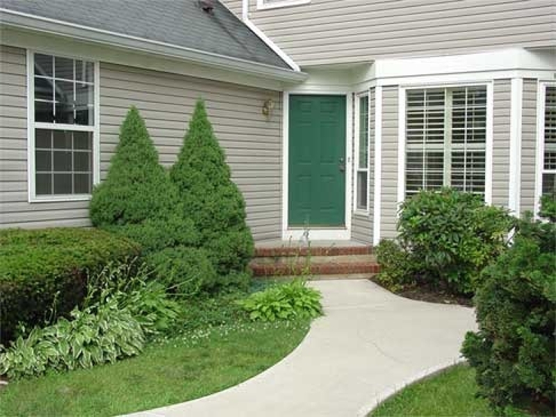 Property Photo:  240 Laurel Ct  NJ 08889 