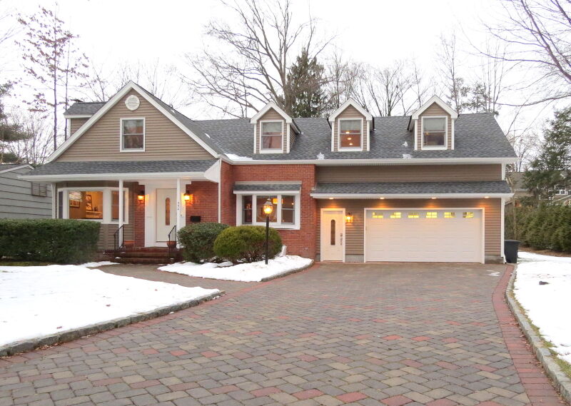Property Photo:  354 Hamilton Ave  NJ 07452 
