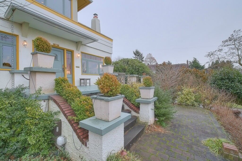 Property Photo:  6002 2nd Ave NW  WA 98107 