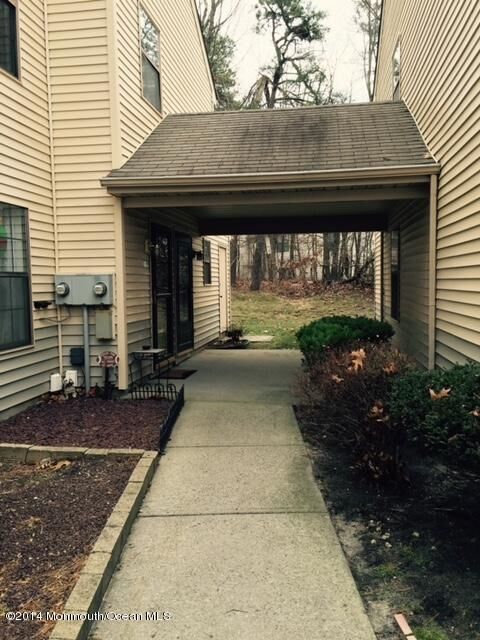 Property Photo:  164 Lilac Court  NJ 08527 