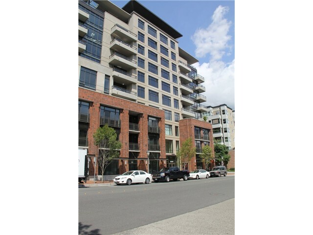 Property Photo:  10000 Main St 505  WA 98004 