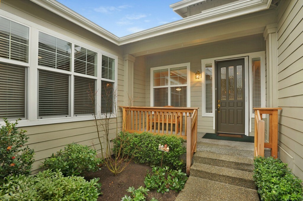 Property Photo:  13748 Morgan Dr NE  WA 98053 