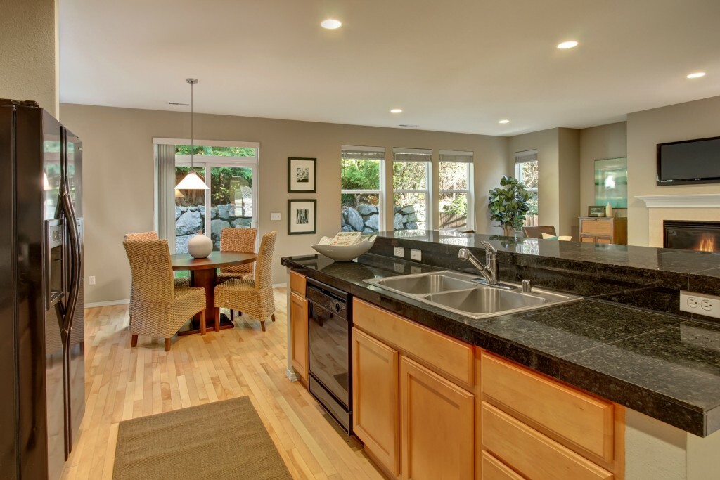 Property Photo: 24112 SE 20th St WA 98075