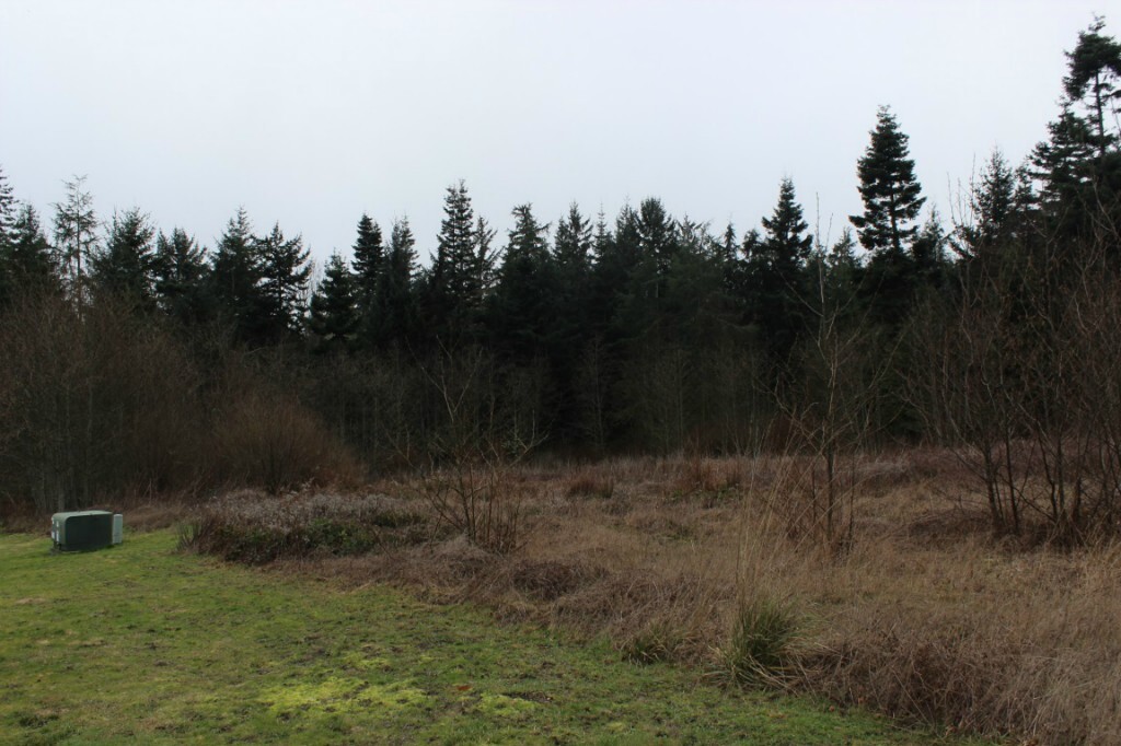 Property Photo: 1826 Fawn Drop Rd WA 98277