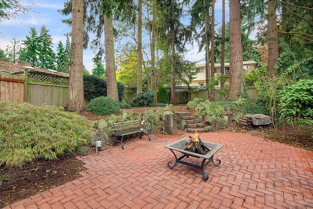 Property Photo: 32512 39th Place SW WA 98023