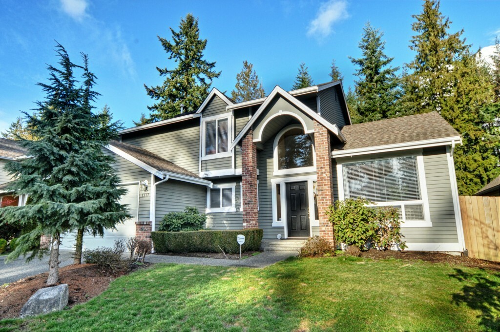 Property Photo:  1317 195th St SW  WA 98036 