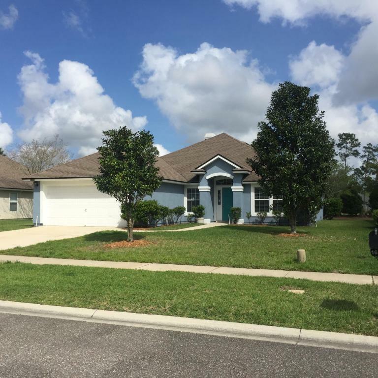 Property Photo:  1632 Redstone Court  FL 32092 