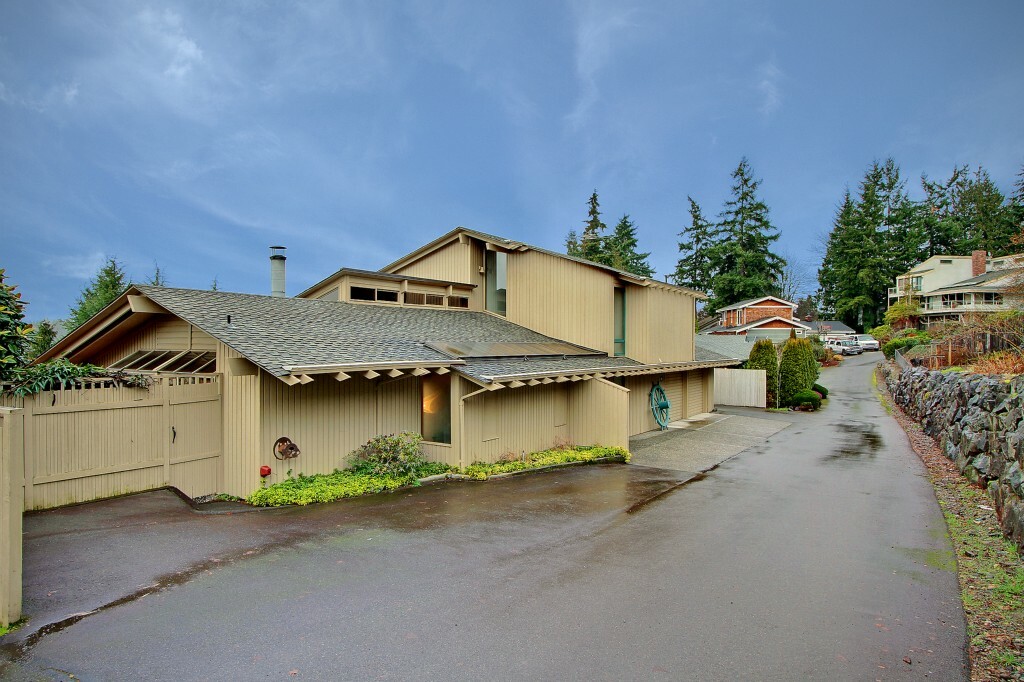 Property Photo: 15803 61st Lane NE WA 98028