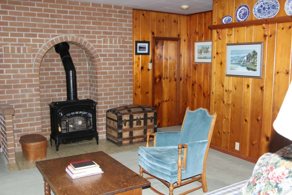 Property Photo: 204 Priest Point Dr NE WA 98271