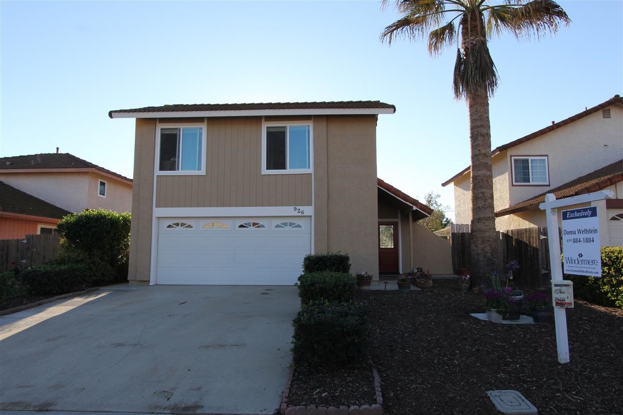 Property Photo:  926 Amber Drive  CA 92069 