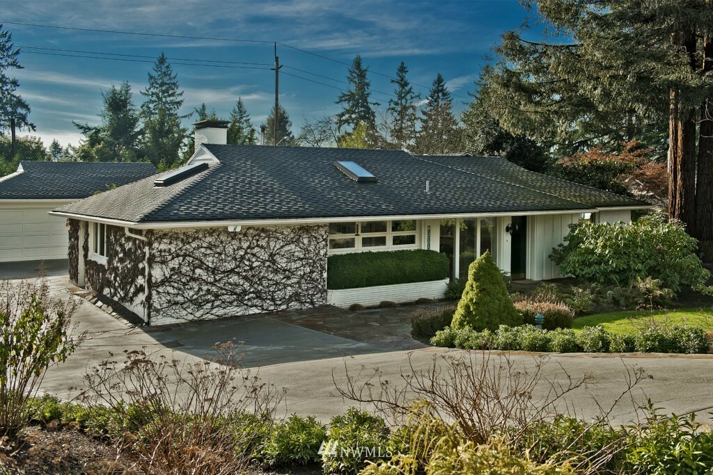 9311 Sunset Way  Bellevue WA 98004 photo