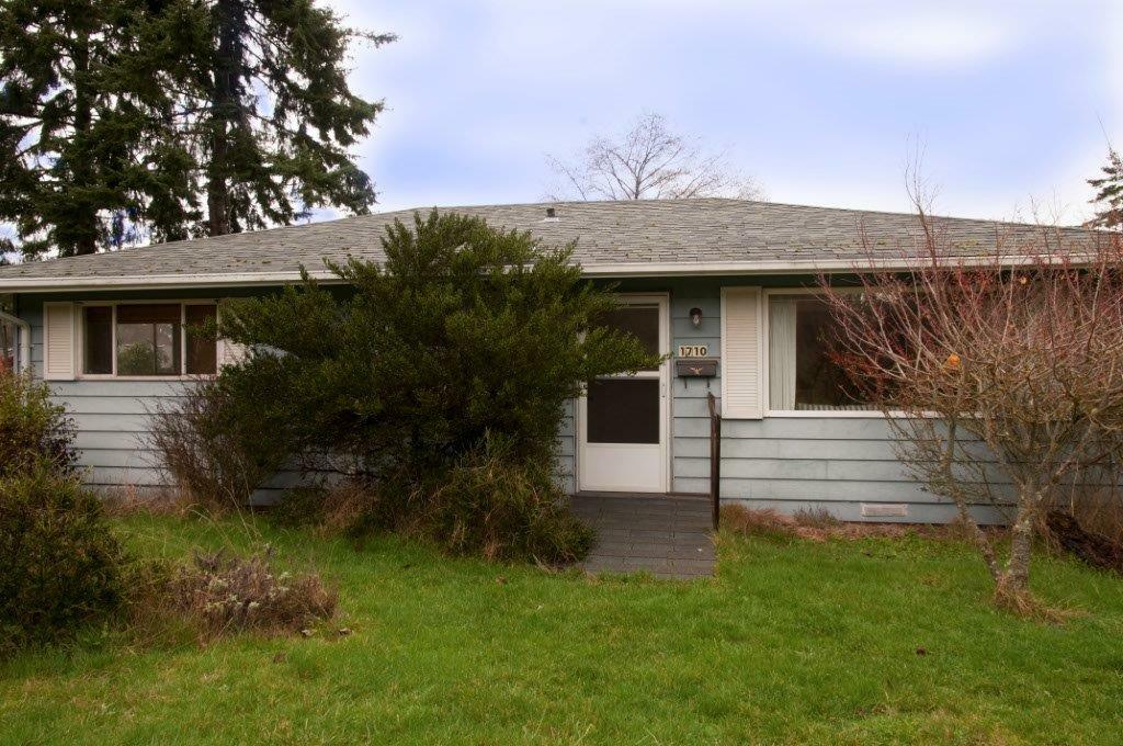 Property Photo:  1710 Quincy St  WA 98368 