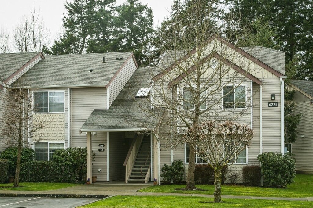 Property Photo:  4225 Wintergreen Cir 256  WA 98248 