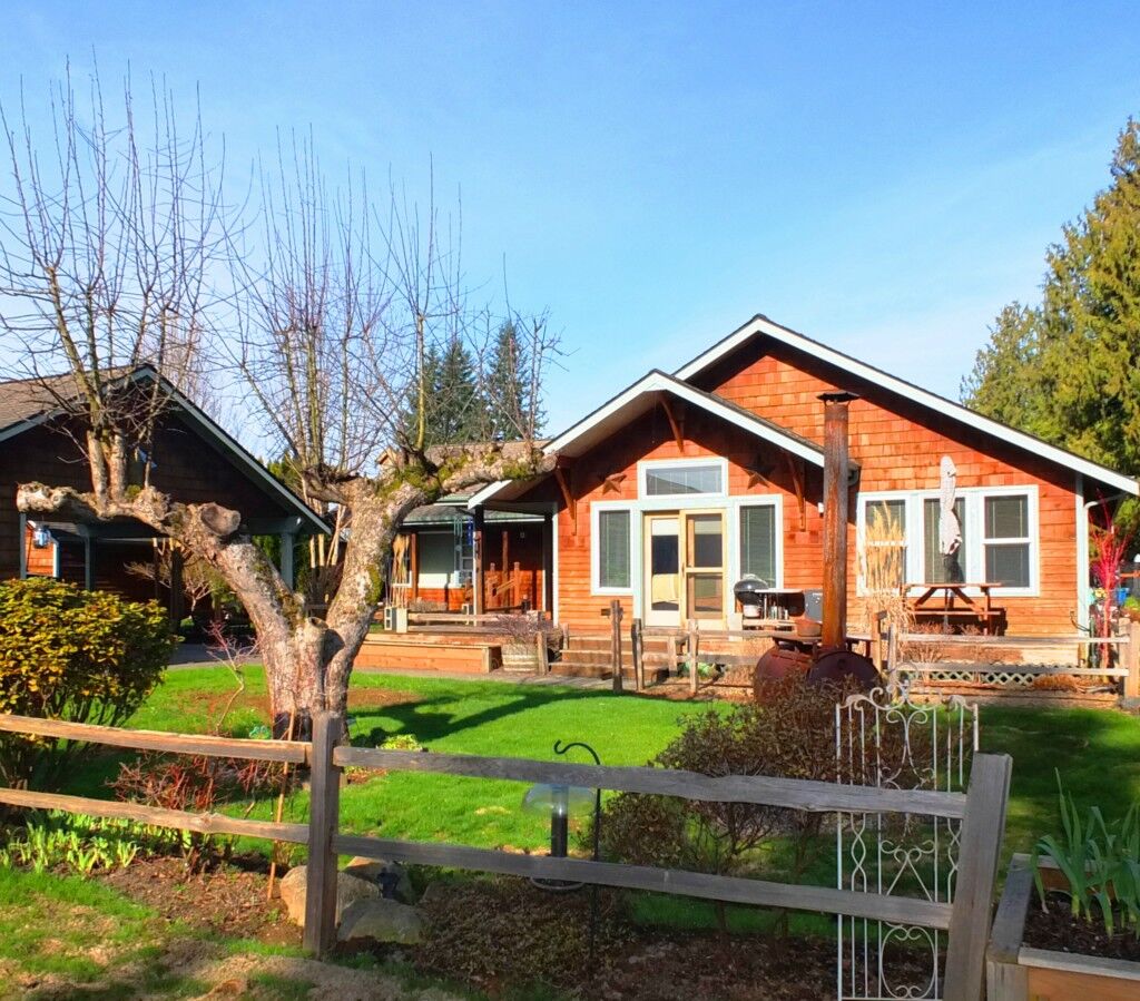 Property Photo: 15921 179th Avenue SE WA 98272