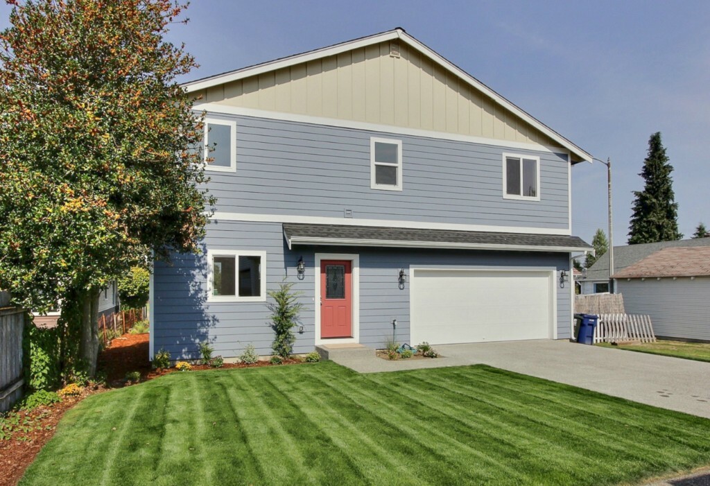 Property Photo:  830 E 44th St  WA 98404 