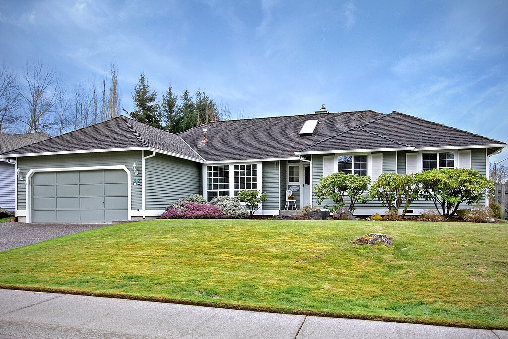 Property Photo:  13309 SE 196th St  WA 98058 