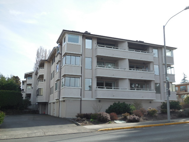 Property Photo: 1113 5th Ave S 203 WA 98020