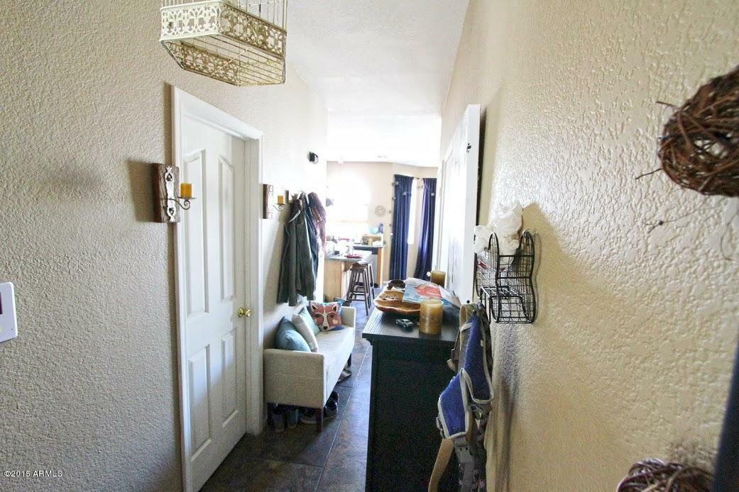 Property Photo:  1020 E Grove Street  AZ 85040 