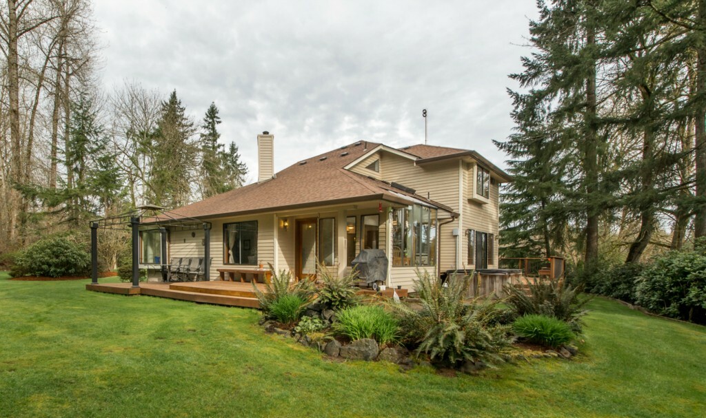 Property Photo:  17318 SE 298th St  WA 98042 