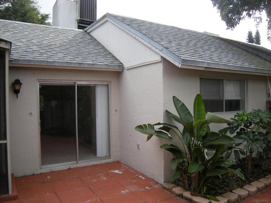 Property Photo: 9302 SW 5th Street Apt A FL 33428