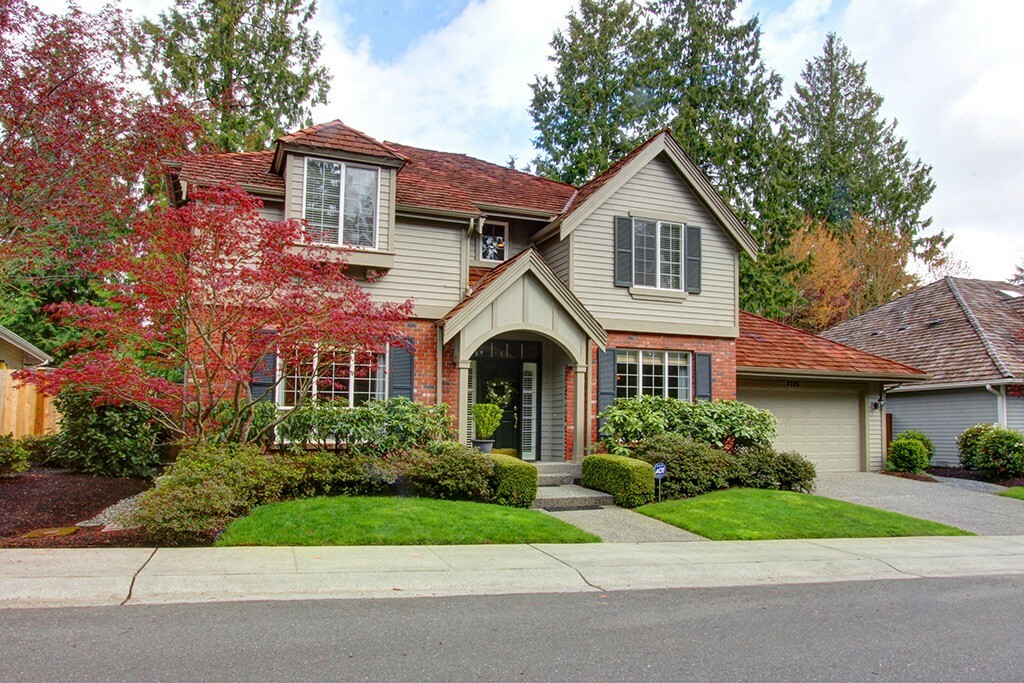 Property Photo:  1723 164th Place SE  WA 98012 